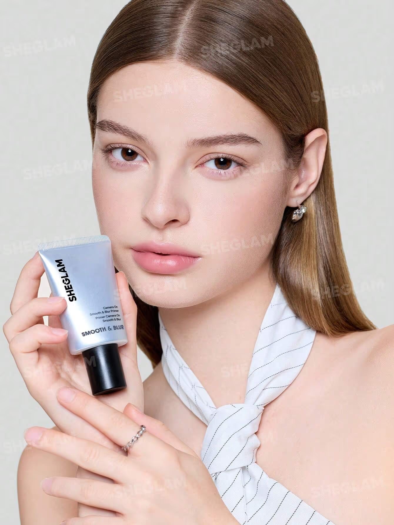 Camera On Smooth & Blur Primer